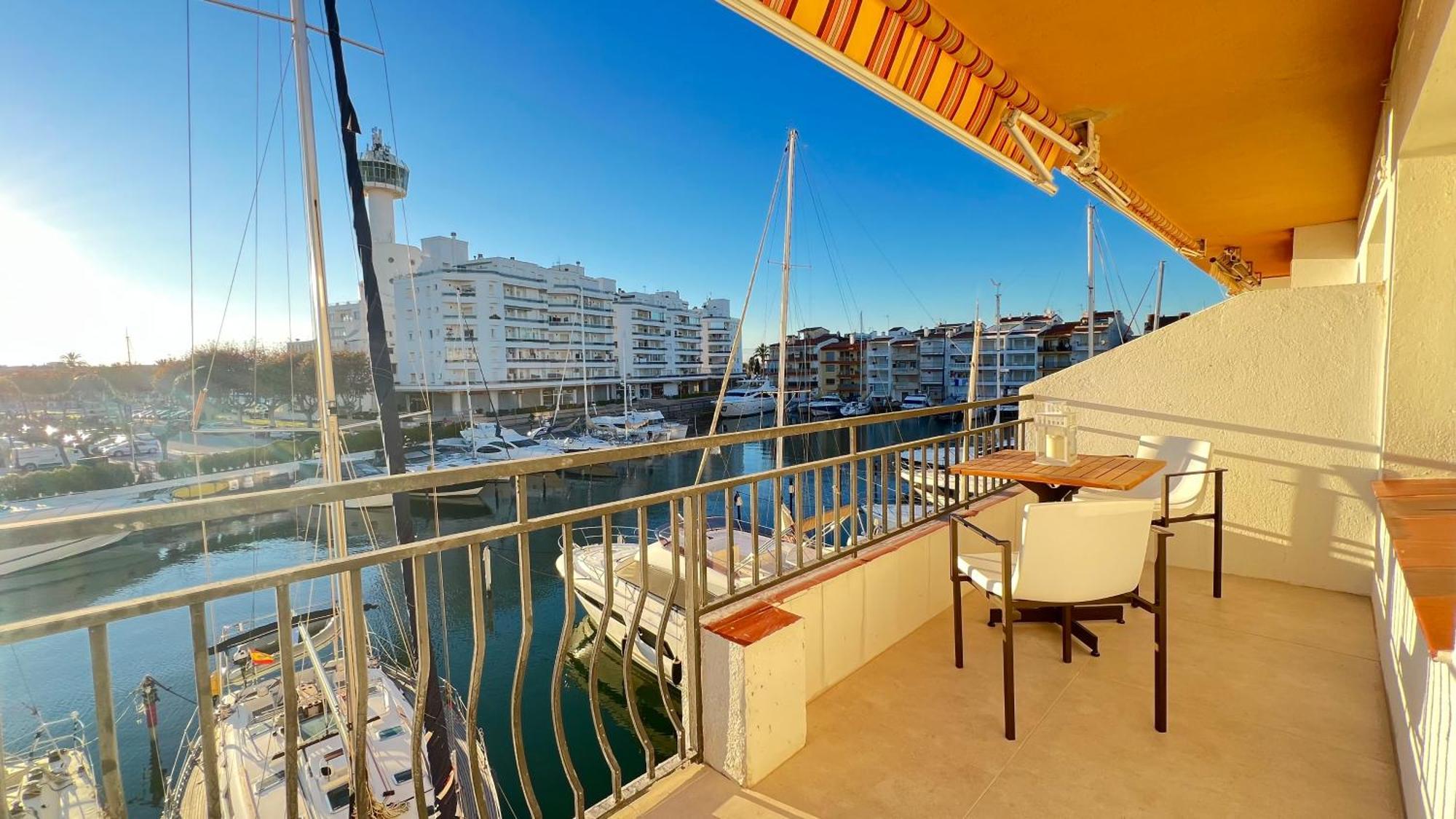 Estudio Frente Al Canal Con Terraza Empuriabrava Exteriér fotografie