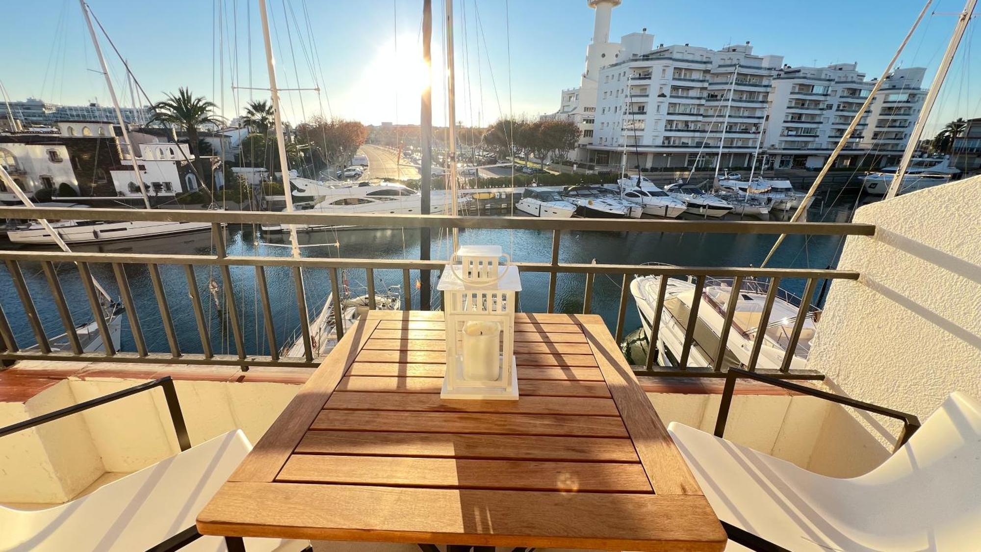 Estudio Frente Al Canal Con Terraza Empuriabrava Exteriér fotografie