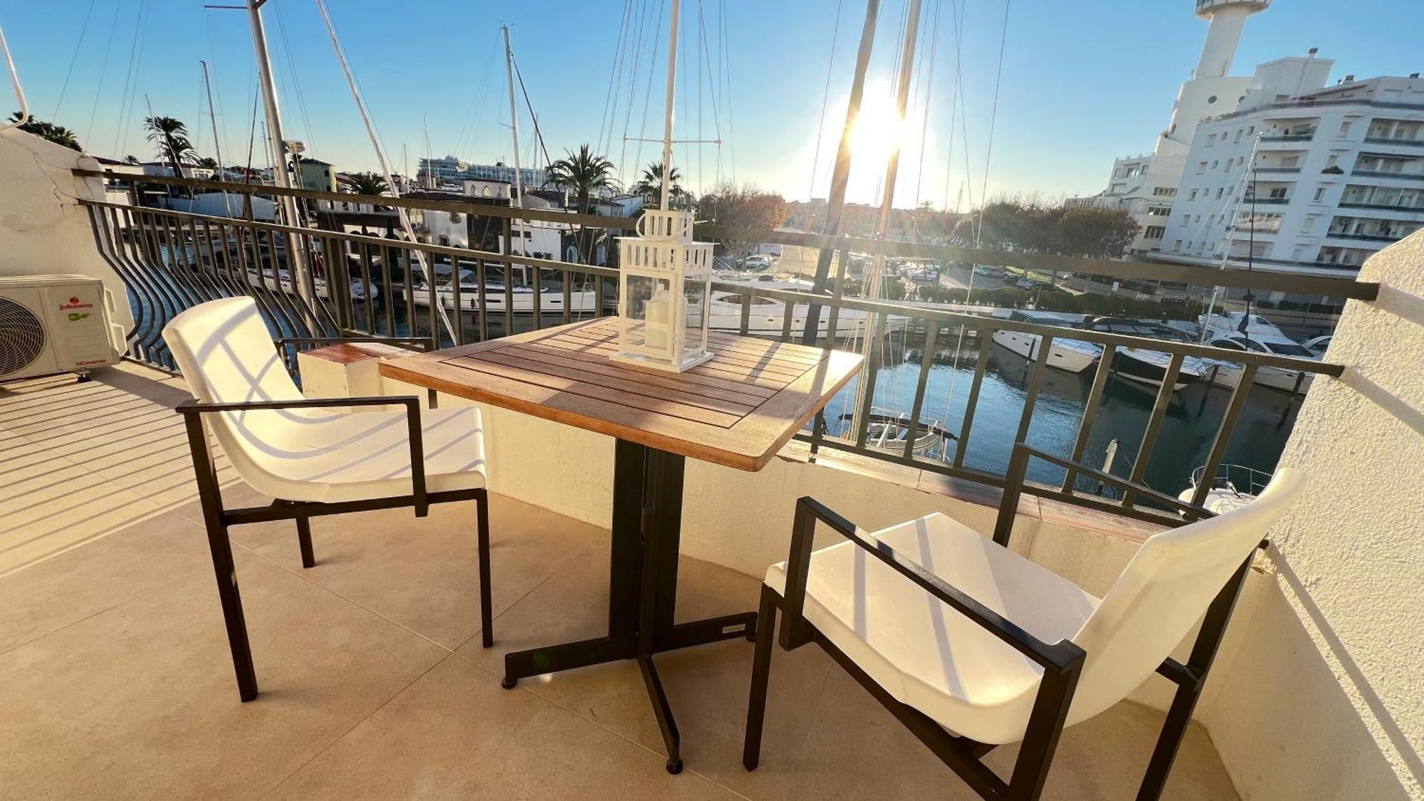 Estudio Frente Al Canal Con Terraza Empuriabrava Exteriér fotografie